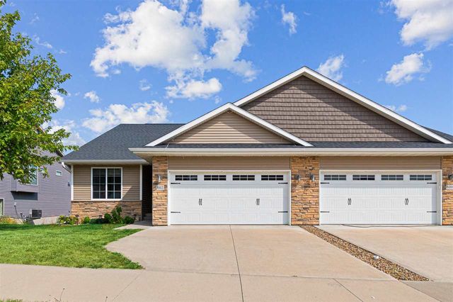 602 Dakota Ave, Tiffin, IA 52340