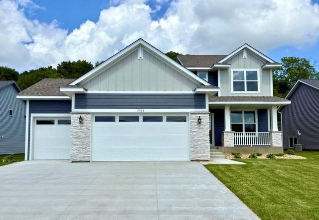 2033 Hadley Hills Dr NE, Rochester, MN 55906