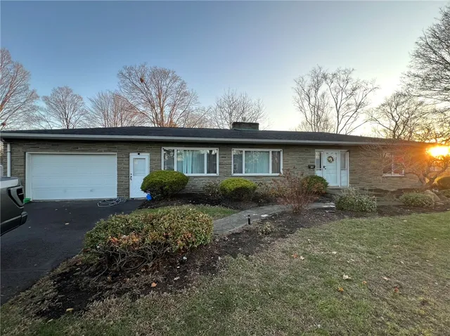 129 Boorom Pl, Horseheads, NY 14845