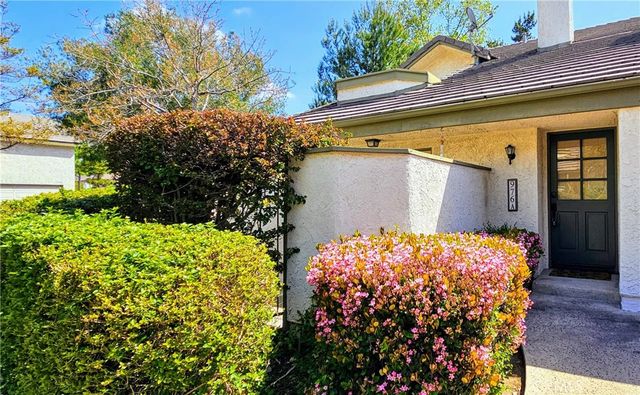 976 W  Arrow Hwy, Upland, CA 91786