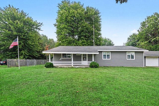 12909 60th St, Bangor, MI 49013