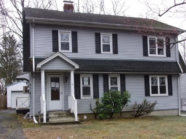 10 Highland Ave, Dover, NJ 07801