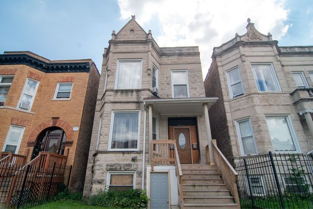 4331 W  Adams St, Chicago, IL 60624