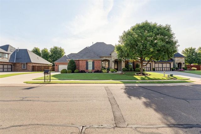 4408 Shorthorn Ln, Edmond, OK 73034