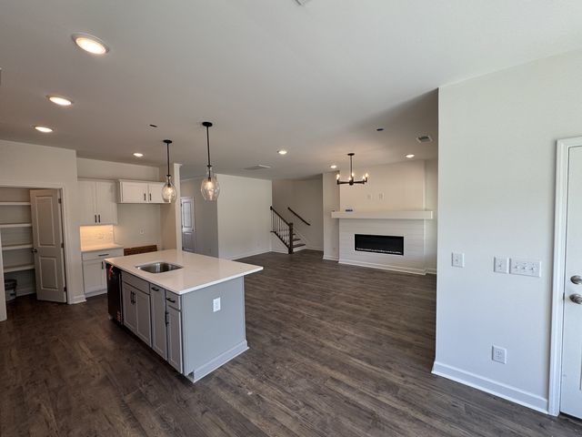 1924 Hildebrand Ln, Columbia, TN 38401