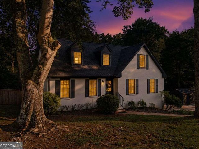 1465 Dallas Cir SW, Marietta, GA 30064
