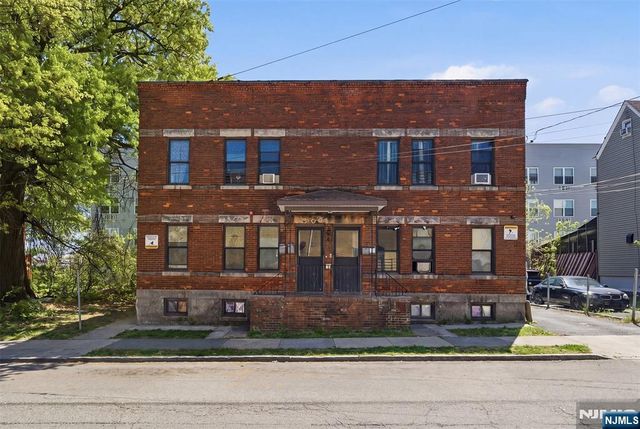 294-300 Governor St, Paterson, NJ 07501