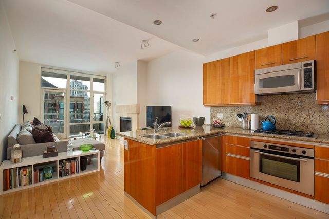 550 Front St #907, San Diego, CA 92101