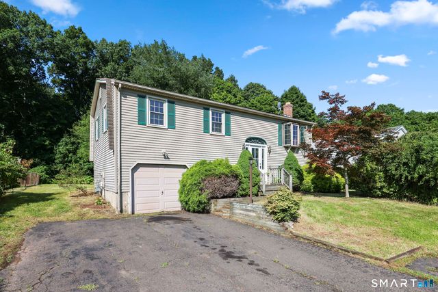 288 Knob Hill Road, Meriden, CT 06451