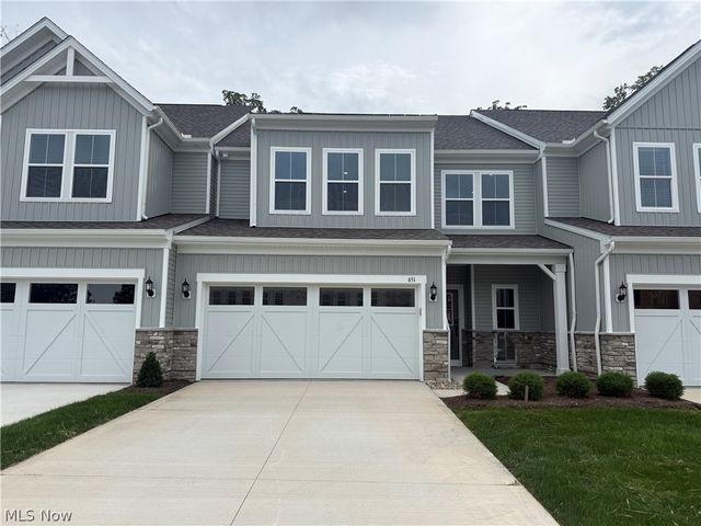 651 S  Port Dr, Avon Lake, OH 44012