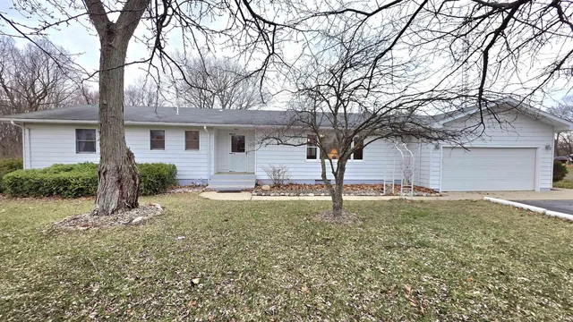 500 E  Oak St, Hamlet, IN 46532