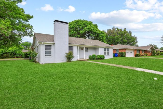 218 Texoma Dr, Whitesboro, TX 76273