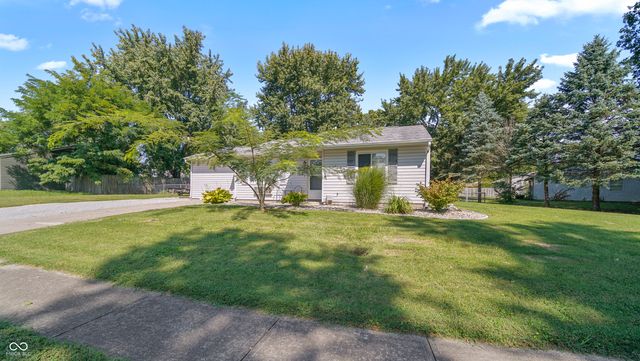 5620 Knoxville Dr, Indianapolis, IN 46221