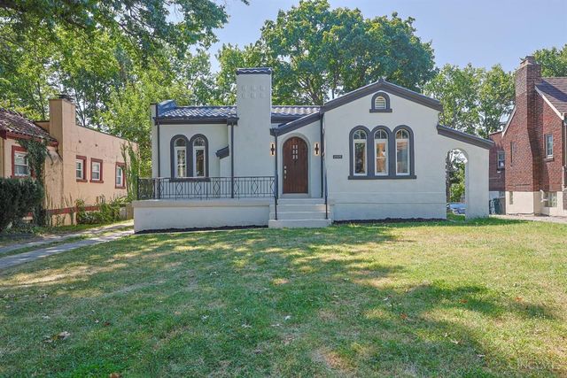 1515 Kenova Ave, Cincinnati, OH 45237
