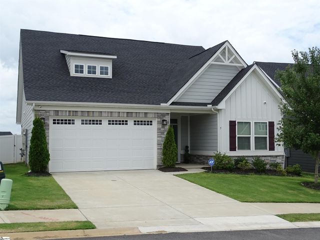 5 Comanche Trl, Greenville, SC 29607