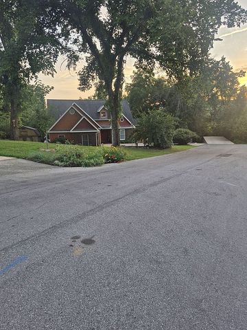 109 Diamond Hill Ct, Hollister, MO 65672