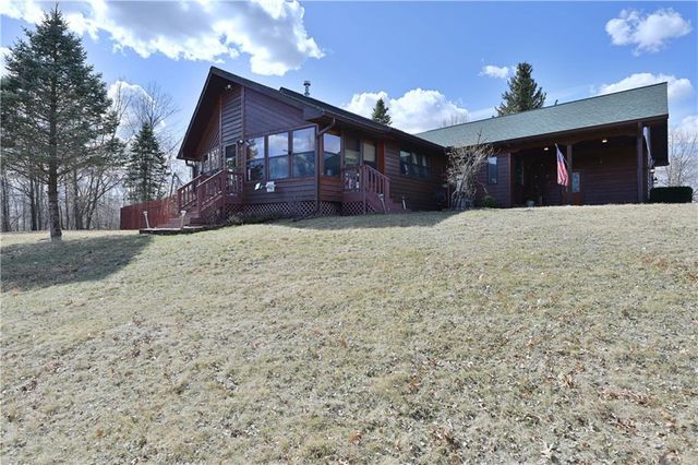 W7945 Green Valley Road, Spooner, WI 54801