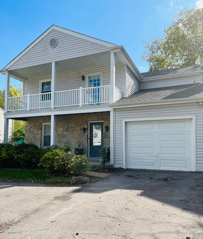 10356 Conway Rd, Saint Louis, MO 63131