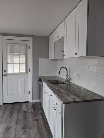 291 Hampden St #291, Chicopee, MA 01013