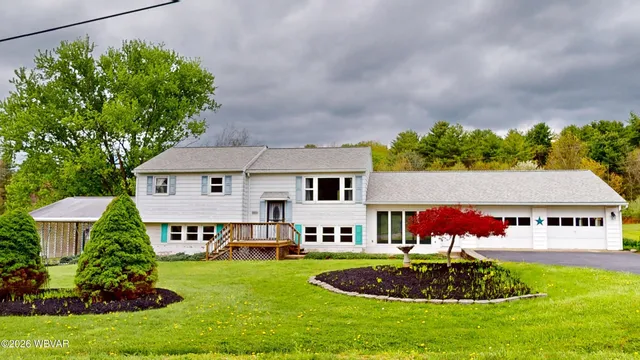 1640 Smokey Corners Rd, Williamsport, PA 17701