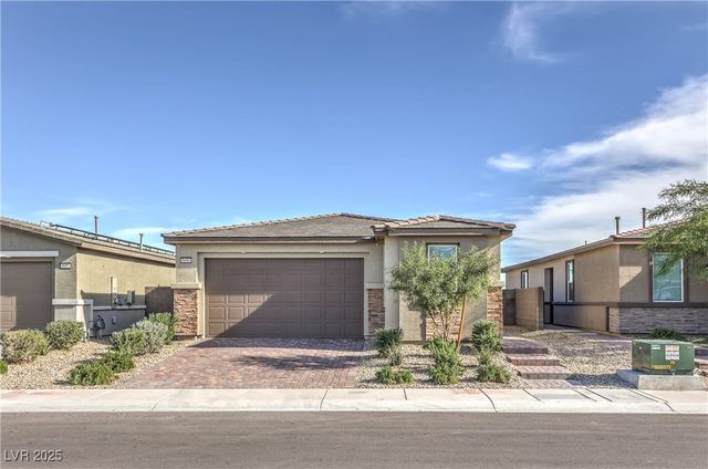 9680 Pacific Pine St, Las Vegas, NV 89143