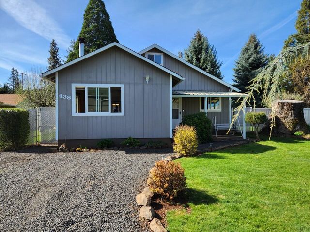 438 South St, Butte Falls, OR 97522
