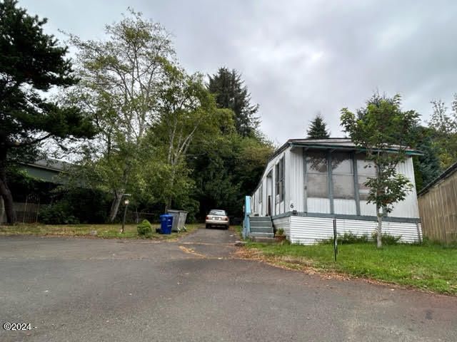 1210 SE 48th Pl #6, Lincoln City, OR 97367