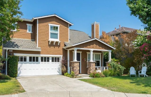 27 Tan Oak Way, Novato, CA 94949
