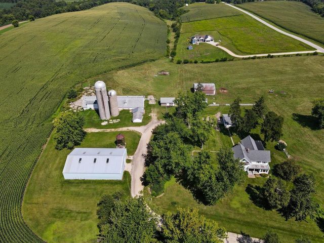 2749 Town Hall Road, Mount Horeb, WI 53572