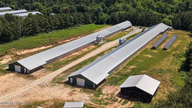 2257 Midway Odom Rd, Forest, MS 39074