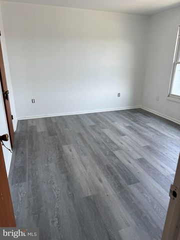 160 N  Broad St #B, Woodbury, NJ 08096