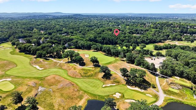 365 Newton St, Chestnut Hill, MA 02467