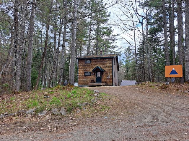 1012 Round House Rd, Carrabassett Valley, ME 04947