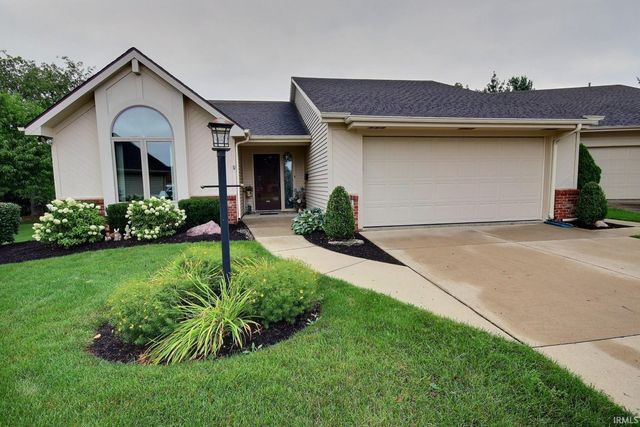 4110 Stillwood Dr, Fort Wayne, IN 46815