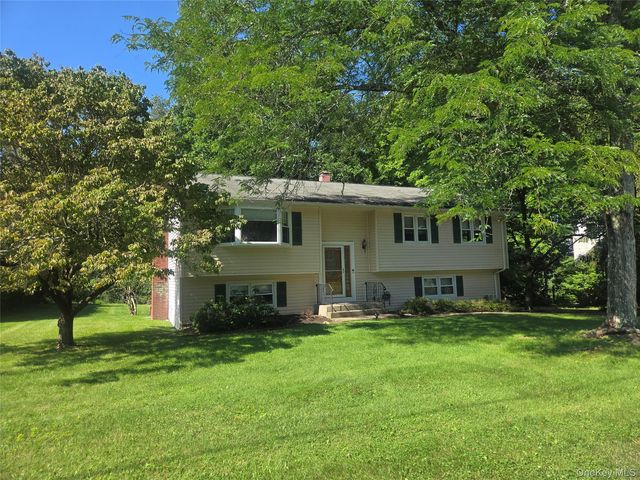 5 McGarrah Road, Monroe, NY 10950