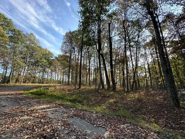 133 Mary Pl, Daniels, WV 25832