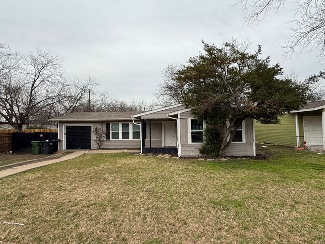 1605 Florence St, Arlington, TX 76010