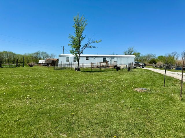 293 County Road 105, Fayette, MO 65248