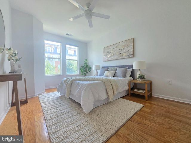 2665 Prosperity Ave #318, Fairfax, VA 22031