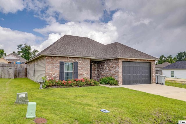 300 Yellow Pine Dr, Calhoun, LA 71225