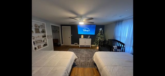 3337 W  10th St, Erie, PA 16505