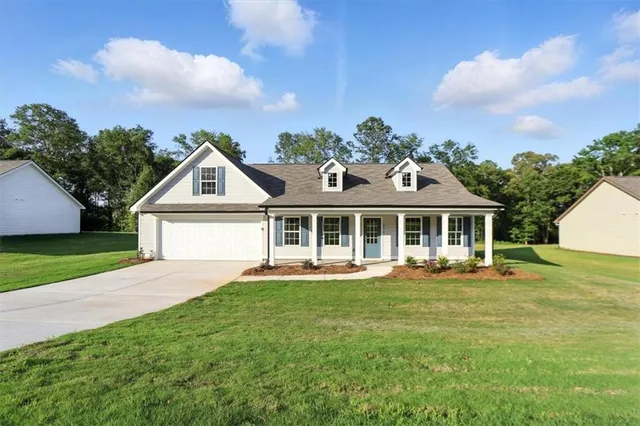 277 Rachel Ln, Hartwell, GA 30643