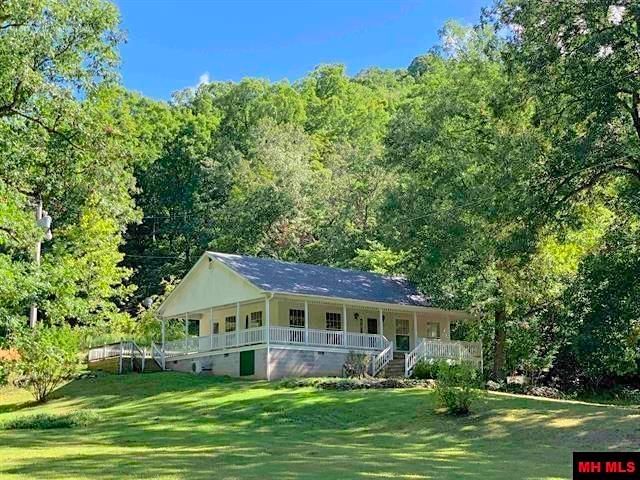 1672 Marion County 6065, Flippin, AR 72634