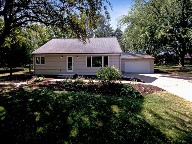 2527 Florida Ave N, Golden Valley, MN 55427