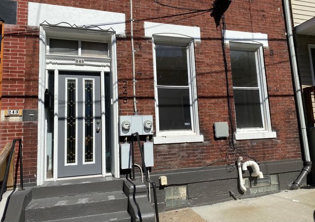 245 45th St #1, Pittsburgh, PA 15201