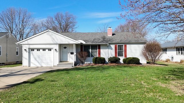 1019 N  Sangamon Ave, Gibson City, IL 60936