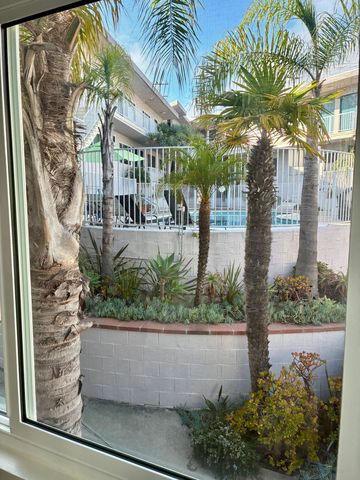 5808 S  Pacific Coast Hwy #1, Redondo Beach, CA 90277