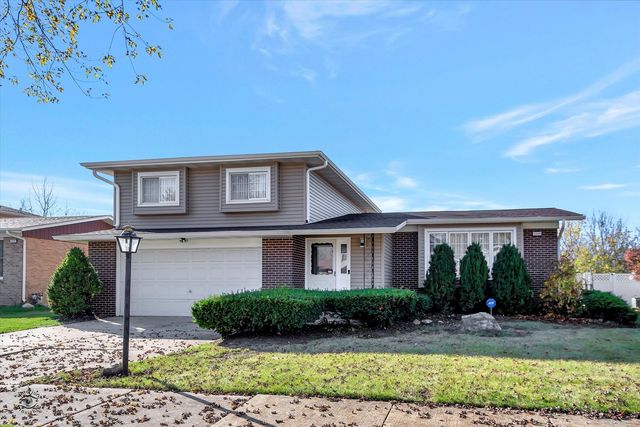 22604 Lakeshore Dr, Richton Park, IL 60471