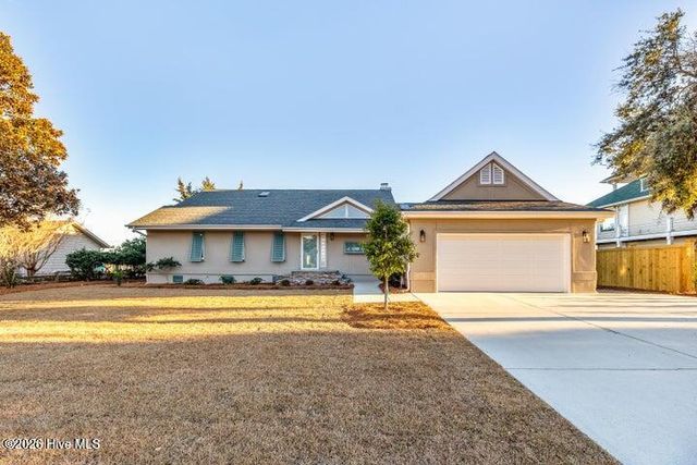 119 Sound View Drive, Hampstead, NC 28443