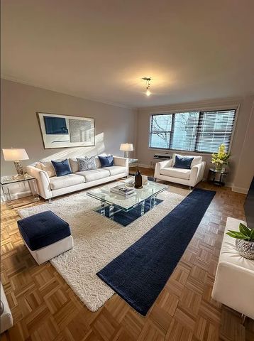 442 W  57th St #4A, New York, NY 10019